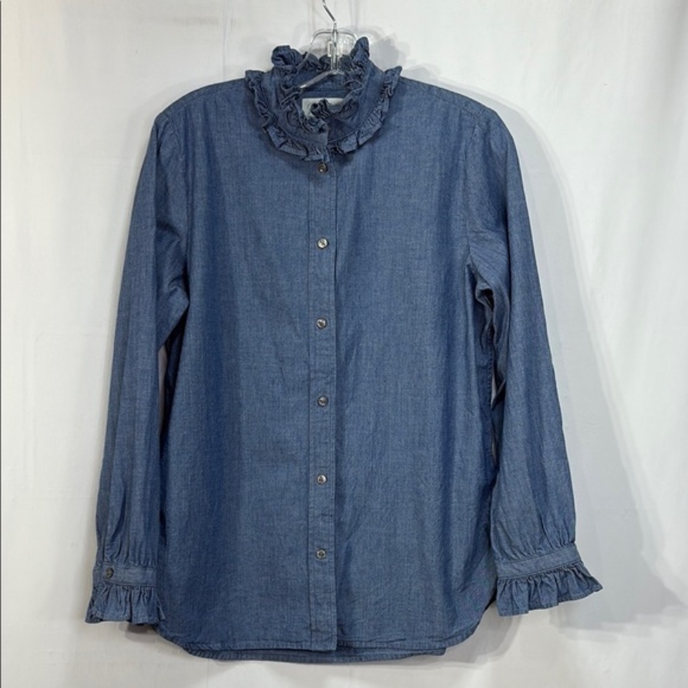 🥝 J. Crew Classic Blue chambray Ruffle Collar long sleeve Blouse